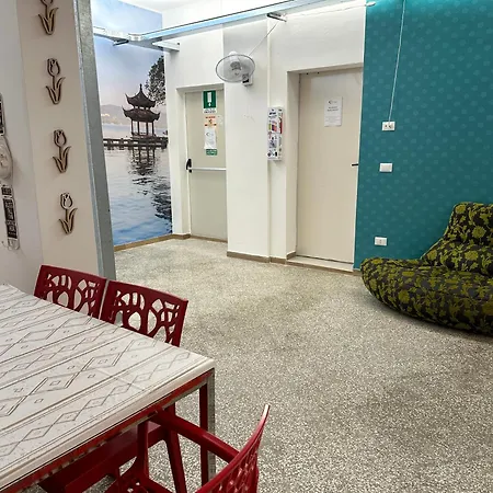 Cconforthotels Host Bari Centrale-3